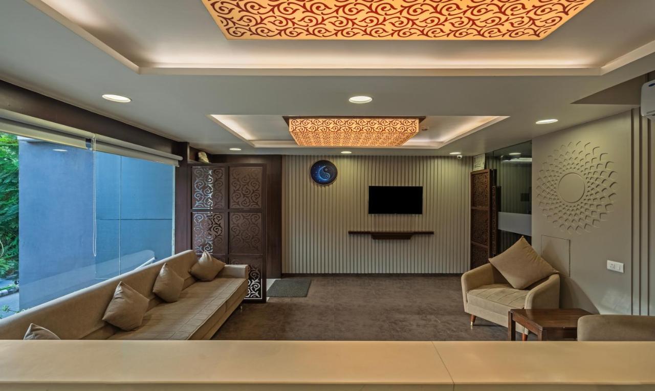 Hotel Casa, Вадодара Экстерьер фото
